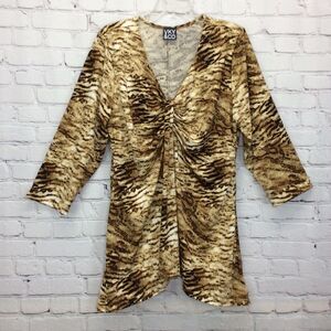 VKY & CO Women's Top Size 3x Animal Print Tunic Asymmetrical Hem V-Neck Ruching